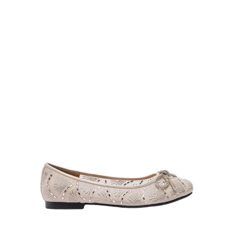 Sepatu wanita Celeska Crystal Bow Flats Natural warna beige berkilau dari Joy368