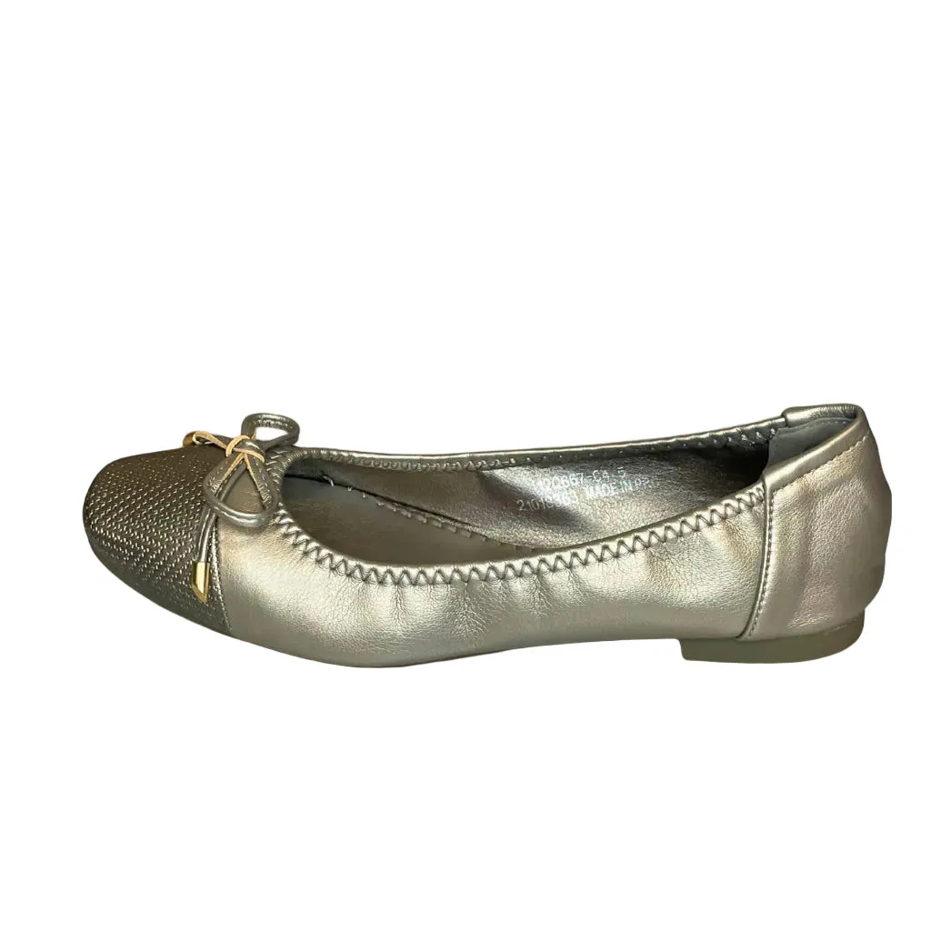 Tips memilih sepatu flat yang nyaman dan stylish untuk aktivitas harian