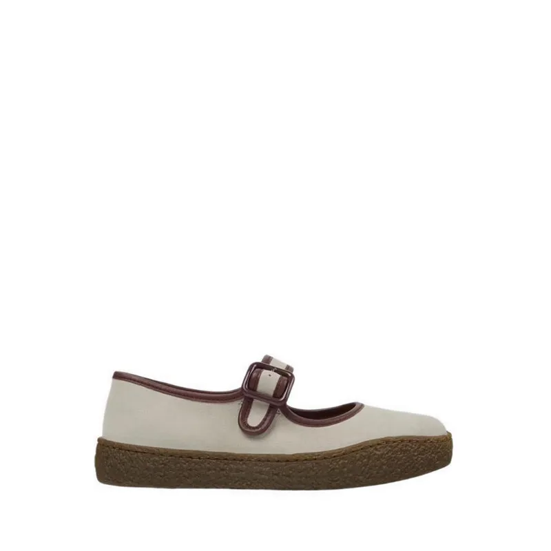 Sepatu slip-on wanita Peu Terreno warna beige dari koleksi Joy368