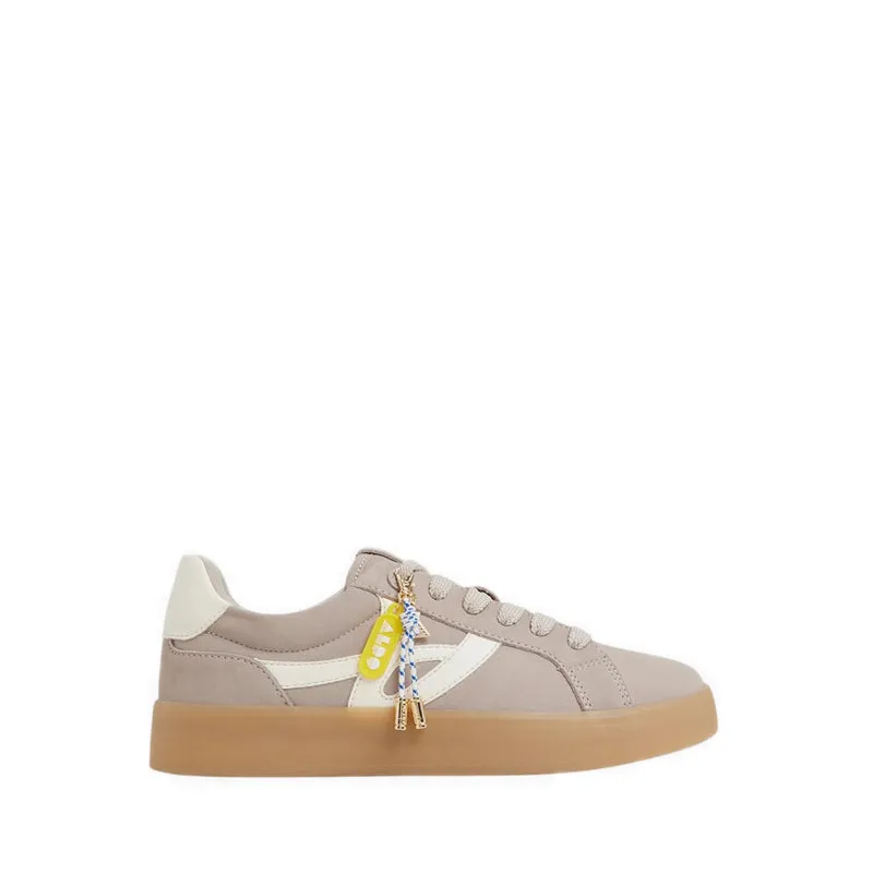 Panduan lengkap memilih sneakers wanita yang stylish dan nyaman untuk harian